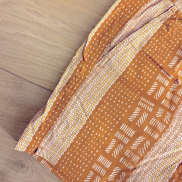 JCREW 6” Swim Trunks SMALL - Picture 4 of 4